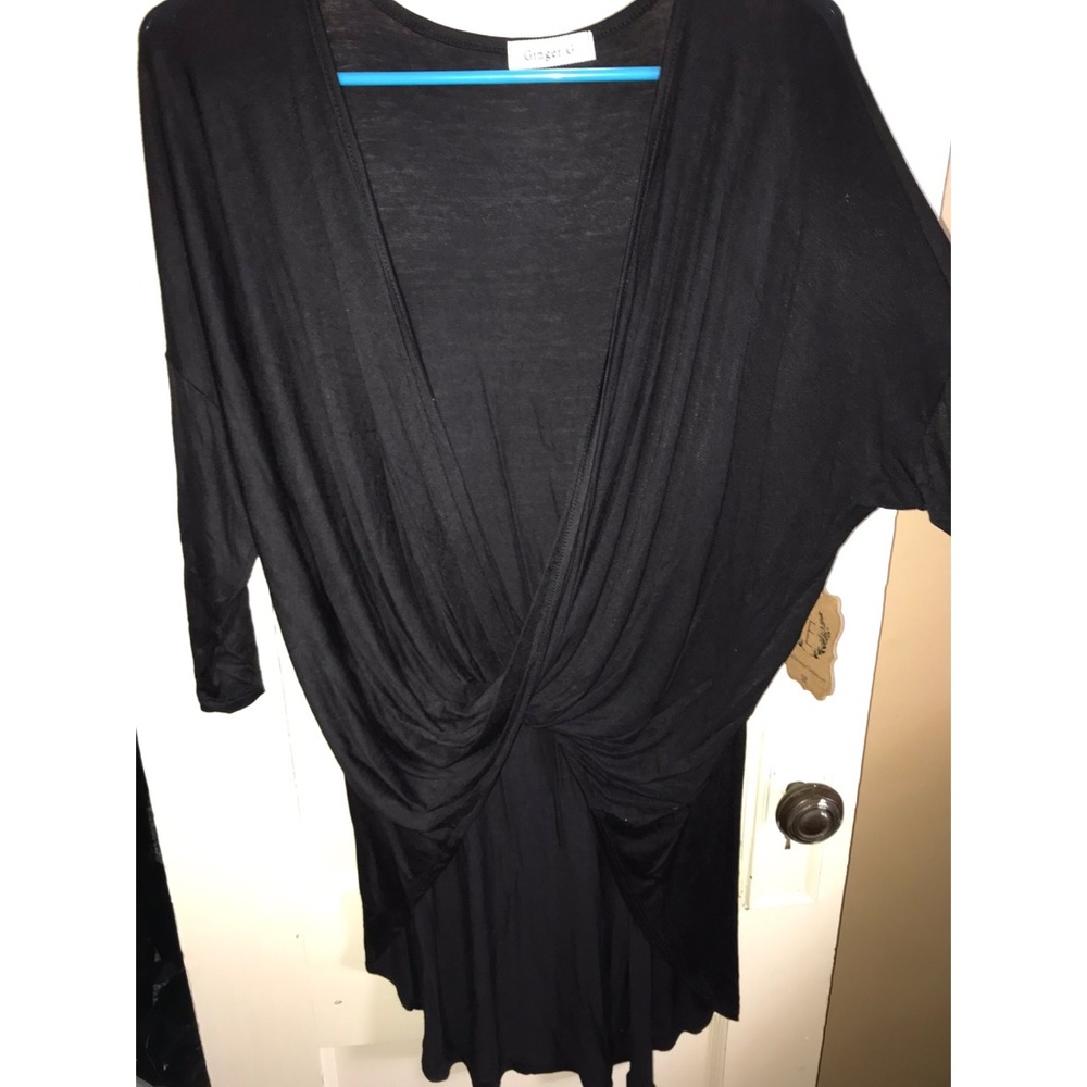 Black twist front dolman sleeve top Sz M